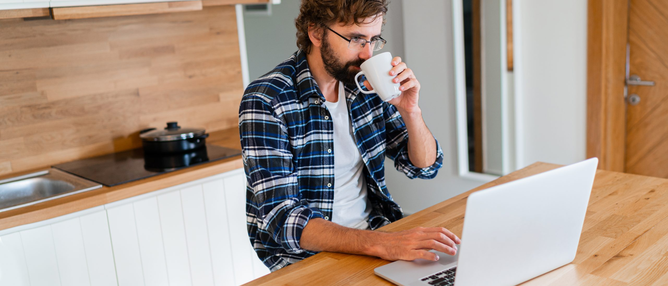 SkillsHero-Hybrid Work.jpg